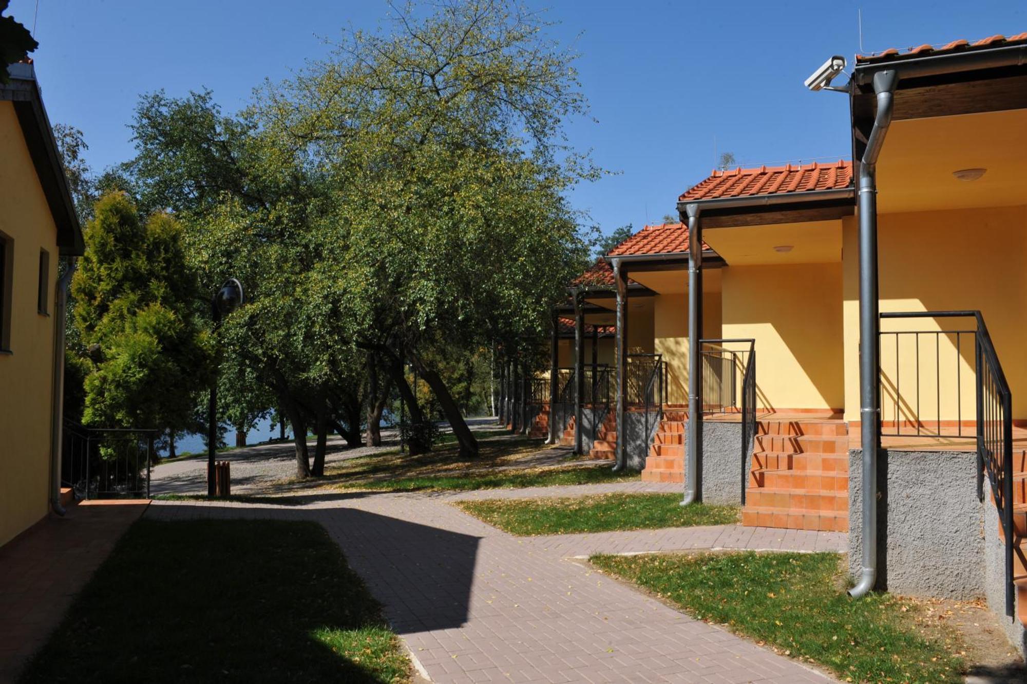 Resort Beach Nova Zivohost Krecovice Екстер'єр фото